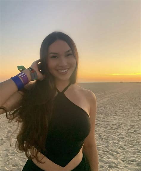 Anyone want to show off as the jerk to my sister? | Scrolller