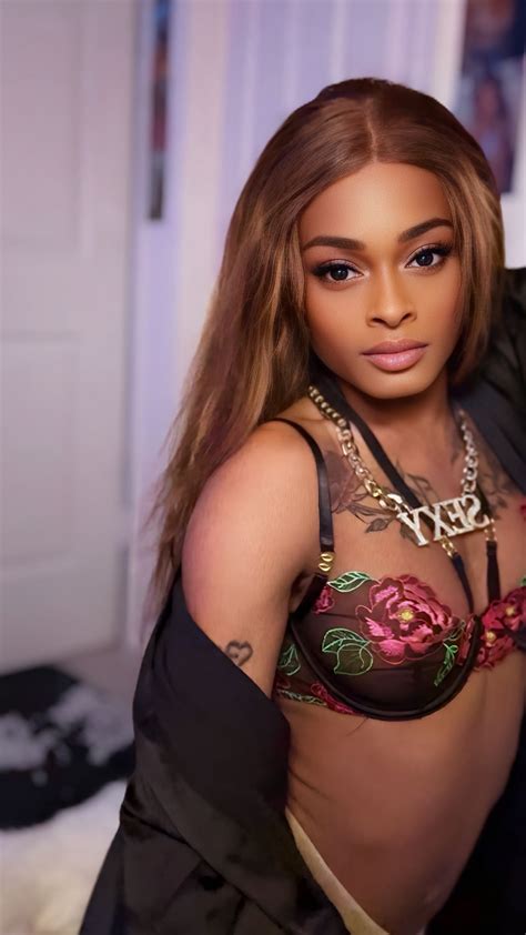 YanaSMGâœ¨ (@yanasmg) OnlyFans Leaked Content, Nudes & Videos