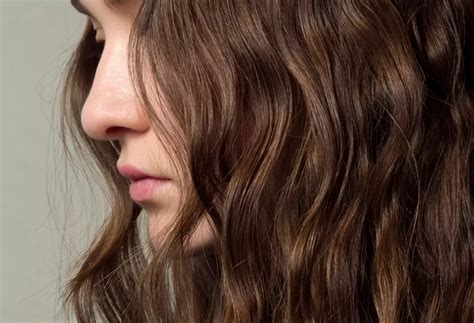 15 Best Products for Wavy Hair, According to an Expert