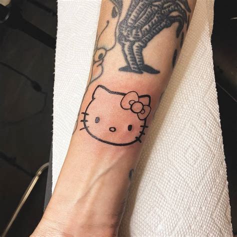 Tattoo • Тату Хэллоу Китти