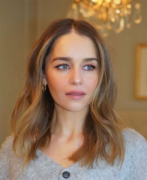 Emilia Clarke Style, Clothes, Outfits and Fashion • CelebMafia