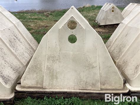 EZ Hutch Livestock Huts | Agriculture | BigIron