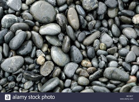 Shiny pebbles hi-res stock photography and images - Alamy
