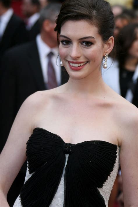 Anne Hathaway pictures gallery (13) | Film Actresses