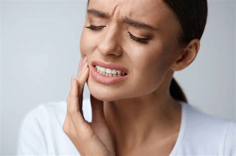 Maux de dents : Comment s'en débarrasser ? - Information hospitalière ...