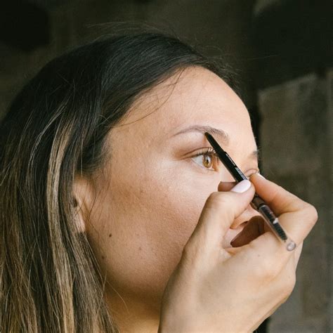 10 nejlepších podkladových bází pod make-up (primer) – recenze