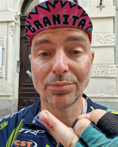 Erdődi Péter hivatalos