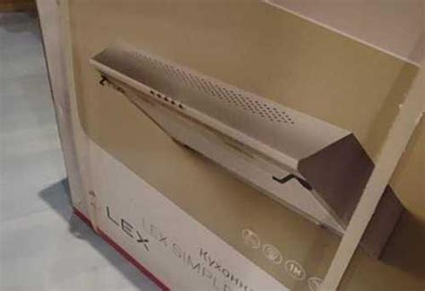 Вытяжка для кухни компактная LEX simple 500 inox | Festima.Ru – частные ...