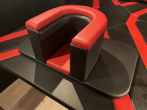 Rimming / Queening chair - BadCat Furniture