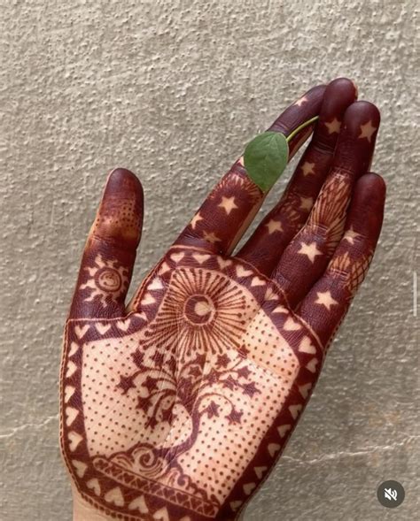 Пин на доске mehndi | Узоры хной, Узоры рисунков хной, Татуировка хной