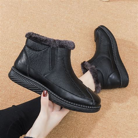 black winter boots for women 3