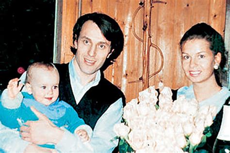 Как выглядит 18-летняя жена 51-летнего бывшего мужа Кристины Орбакайте ...