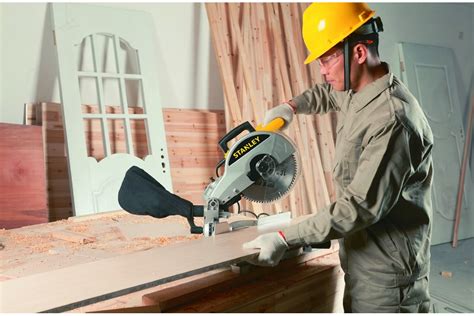 Торцовочная пила Stanley STSM1510 - выгодная цена, отзывы ...