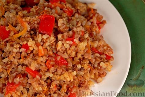 Рецепт: Гречка с рисом и фаршем (на сковороде) на RussianFood.com