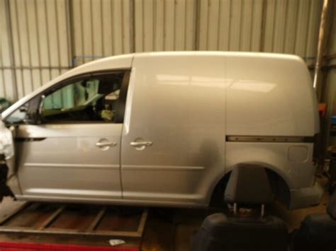 vw volkswagen caddy rear axle hdi  chrispins  car spares