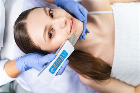 3 Effective Ways To Get Rid of Double Chin 