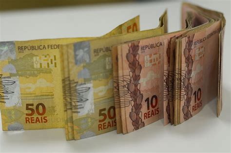 deficit primario  governo atinge   bilhoes em junho