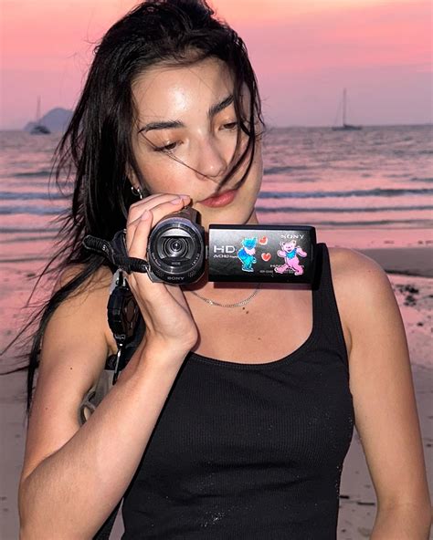 𝑡𝑖𝑎𝑟𝑎 (@tiaragrace_) • Instagram photos and videos