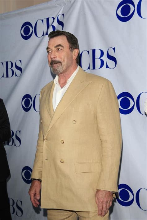 Tom Sellecks Stature Knocks Out Myths The Height Behind Hollywoods Relentless Detective