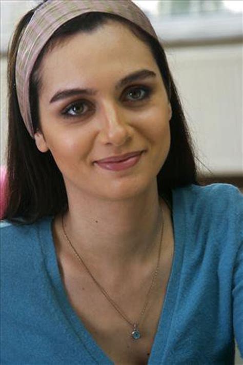 Бирдже Акалаи - талантливая актриса с удивительной историей - fambio.ru