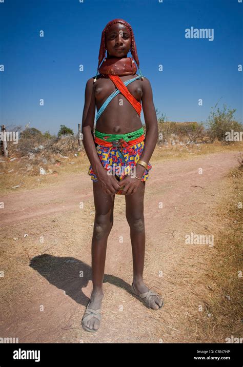 Tribe Girl Angola Stock Photos & Tribe Girl Angola Stock Images - Alamy