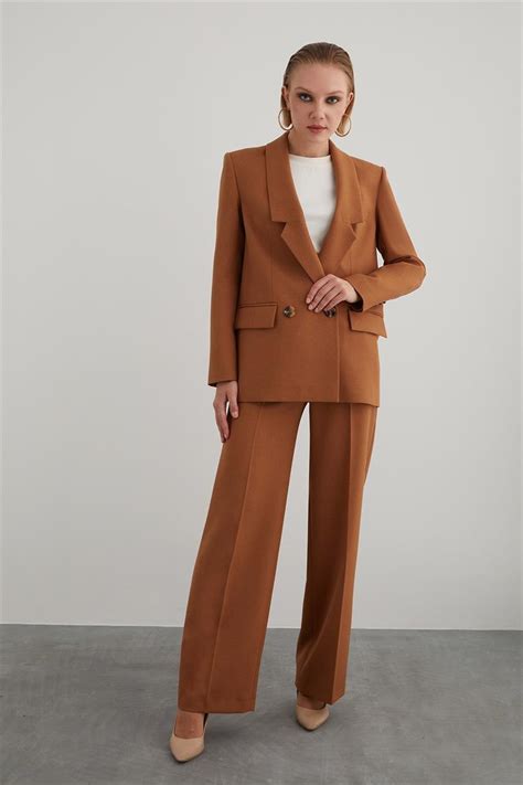 Gizia Classic Women's Wholesale Clothing Products Models and Prices ...