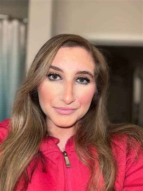 Sydney Rose – Medium