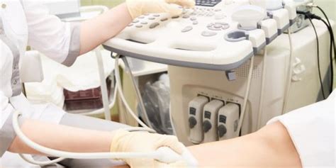 Phlébite : causes, symptômes et traitements de la phlébite