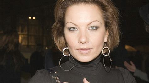 Kira Eggers single igen | BILLED-BLADET