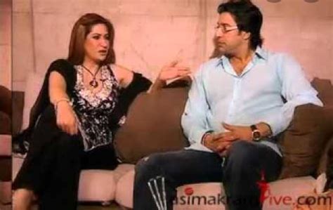 Does Wasim Akram Miss His First Wife Huma | Reviewit.pk