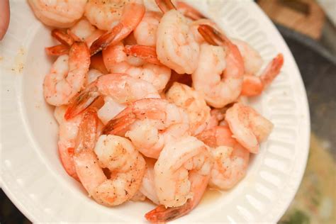 Shrimp Scampi with Spaghetti - CheekyKitchen