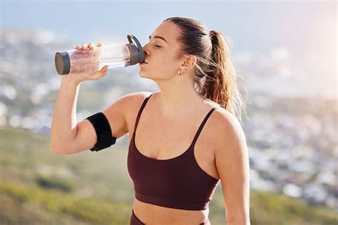 Бърза диета за отслабване с вода – наистина ли е ефективна? | Клорекс