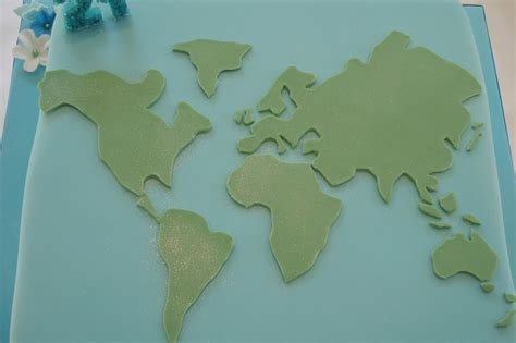 Wonderful World of Cupcakes: World Cake