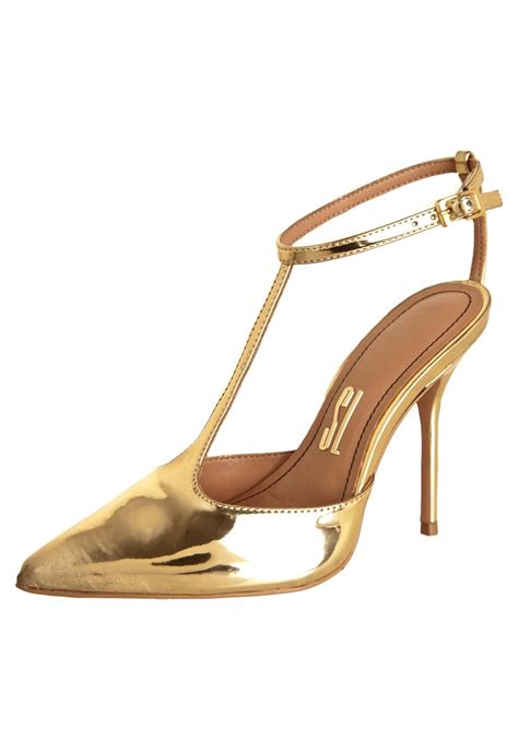 Scarpin Dourado Santa Lolla - Scarpin Santa Lolla Bico Fino Salomé Metalizado Dourado - Compre Agora ...