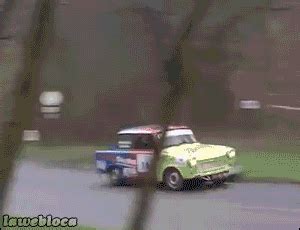 accident funny gif | WiffleGif