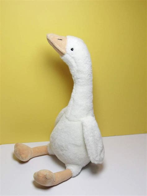 Goose Design Pet Plush Toy | Plush toy, Plush animals, Pet toys