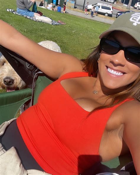 Shipping Wars Jennifer Bikini