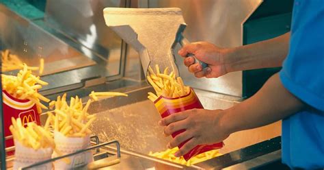 McDonald's worker reveals 18 annoying things customers do which drive ...