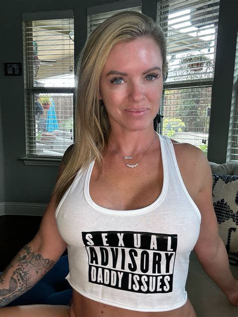 Sweet Vickie - Sweet Vickie added a new photo.