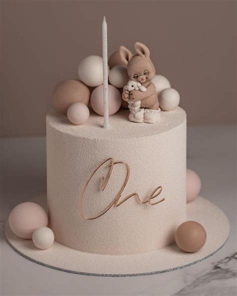 Pin by brenda on cake | insp | 1st birthday cakes, Baby birthday cakes ...