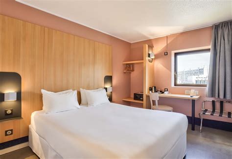 B&B HOTEL Paris 17 Batignolles- in immediate proximity to Porte de