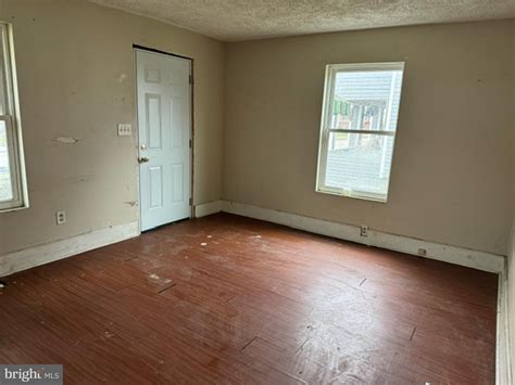 c.1919 West Virginia Fixer Upper For Sale Under $40K