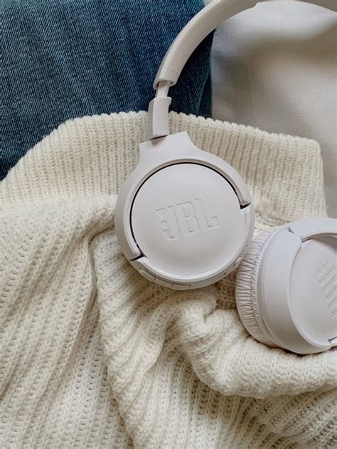 🎧🫧🍨🤍👼🏻 | Headphones, Jbl headphones, White headphones