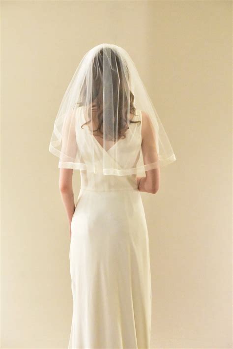 Short Wedding Veil with Organza Ribbon Edge | WeddingVeil.com
