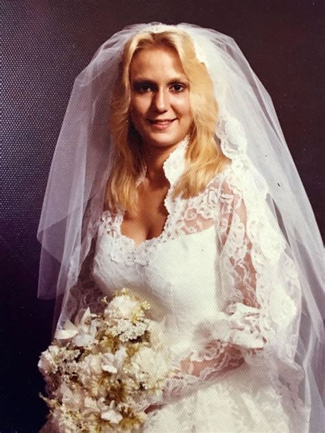 Lisa Roxanne Anderson Cervantes (1961-2009) - Find a Grave Memorial