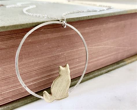 cat necklace for cats 11