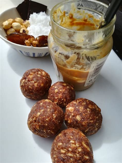Енергийни бонбони с кокос - veganmilker.bg