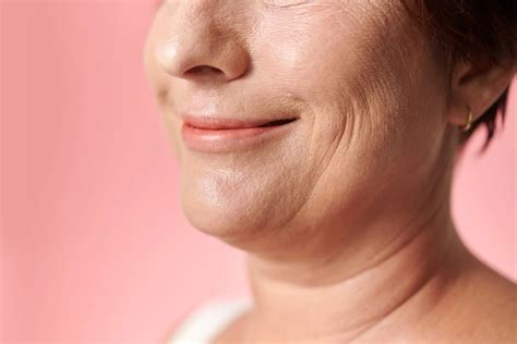 Sagging Jowls? The Best Natural Ways to Firm Skin at Home – Natural