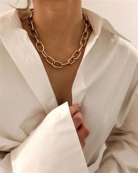 @vitaliia | Jewellery photography inspiration, Creative jewelry ...