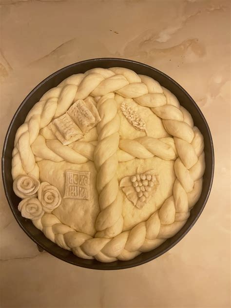 Pin by Ana Olga Dobrean on Produse de patiserie | Easy food art ...